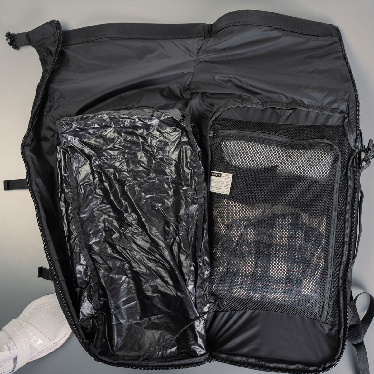 Lander Traveler backpack (35L)